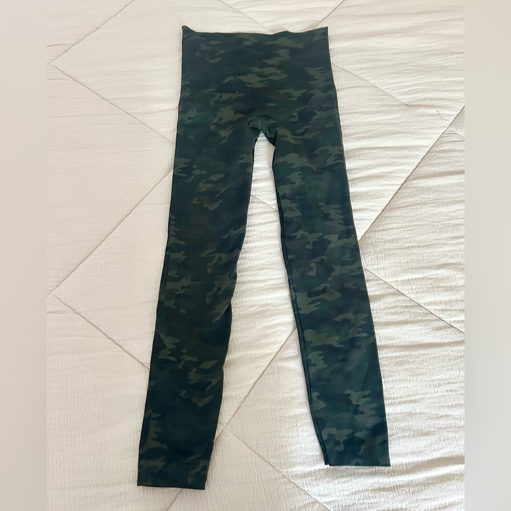 SPANX Womens Camouflage Leggings medium